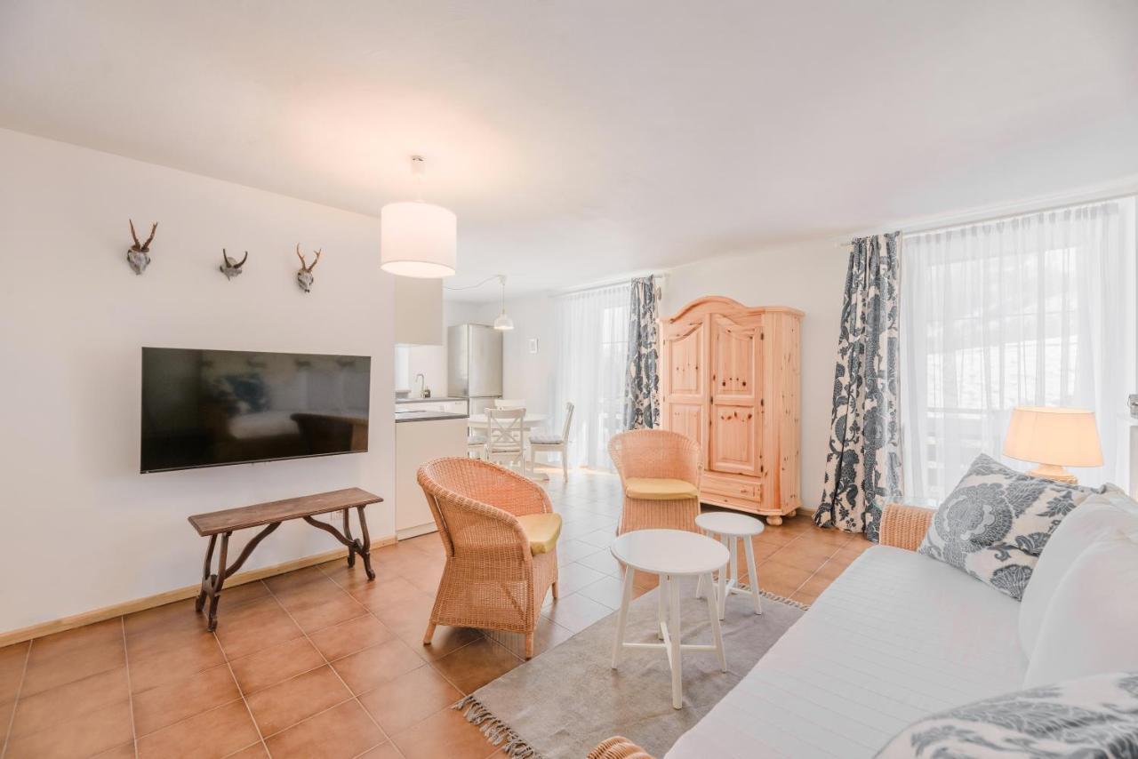 Renoviertes Apartment mit Terrasse an der Piste mit kostenlosen WiFi Karersee Exterior foto